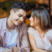 Ini Tingkah Tiap Zodiak Ketika Naksir Seseorang: Gemini Pengagum Rahasia-Sagitarius Berterus Terang?