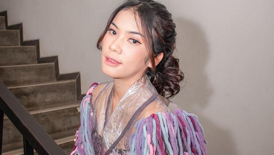 Vionita Sihombing Vionita Sihombing