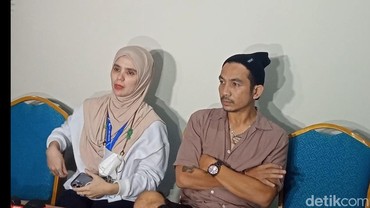 img-title Istri Galang Dana, Mahar Pernikahan Indra Bekti Jadi Sorotan