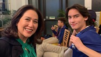 <p>Kiran merupakan putra dari Kartika Soekarno, yakni anak perempuan Soekarno dari pernikahannya dengan wanita berdarah Jepang bernama Ratna Sari Dewi Soekarno. (Foto: Instagram @kartikasoekarnofoundation)</p>