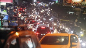 FOTO: Jalur Puncak Bogor Padat Jelang Malam Tahun Baru