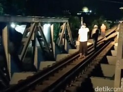 5 Orang Sekeluarga Naik Motor Tewas Tertabrak KA di Pasuruan Hendak Yasinan