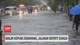 VIDEO: Banjir Kepung Semarang, Jalanan Seperti Sungai