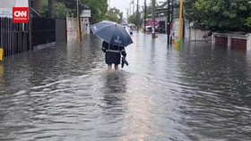 VIDEO: Penampakan Semarang Dikepung Banjir karena Hujan Deras