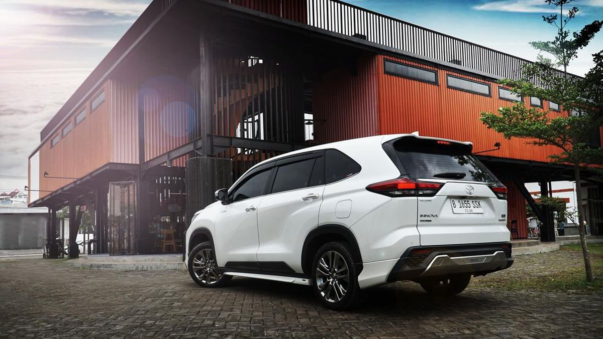 Adu Irit Toyota Innova Zenix Hybrid, Hasilnya Segini