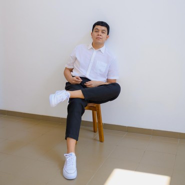 Lirik Lagu Bunga Tidur - Tulus