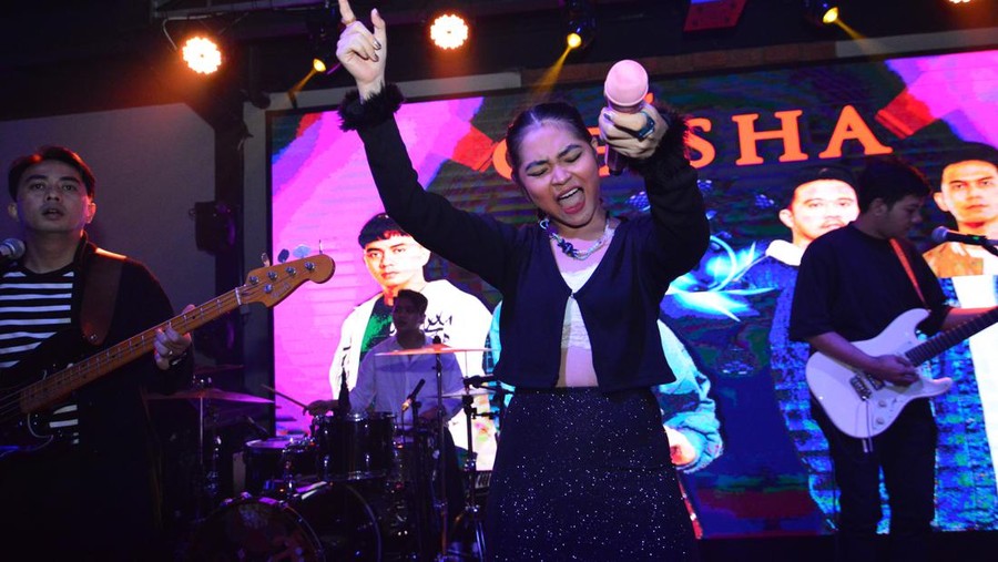 Band Geisha saat manggung di malam tahun baru kemarin.
