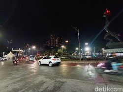 Perayaan Tahun Baru Selesai, Jalan Jenderal Sudirman Kembali Dibuka