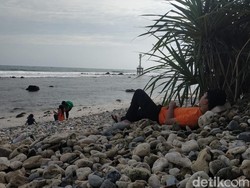 Libur Awal Tahun, Pantai Pidakan Pacitan Didominasi Pelancong Luar Daerah