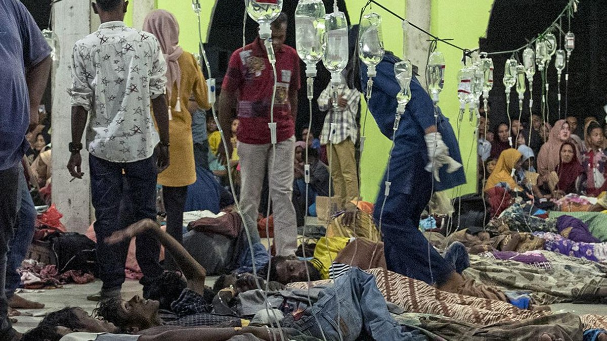 FOTO: Cuaca Buruk Akhir Tahun, Jokowi Setop PPKM