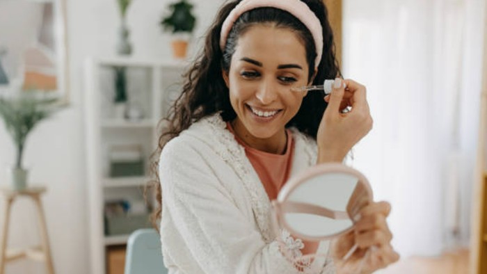 BeauPicks: 5 Serum dengan Kandungan Tranexamic Acid untuk Memudarkan Bekas Jerawat dan Mencerahkan Wajah BeauPicks: 5 Serum dengan Kandungan Tranexamic Acid untuk Memudarkan Bekas Jerawat dan Mencerahkan Wajah