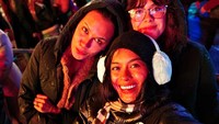 <p>Momen hangat juga diperlihatkan oleh Sophia Latjuba. Setelah mudik ke Jerman untuk menikmati momen Natal, ia mengajak kedua putrinya, Eva Celia dan Manuela Aziza berkeliling Eropa. Saat ini mereka tengah menghabiskan waktu di Amsterdam, Belanda. (Foto: Instagram @evacelia)</p>