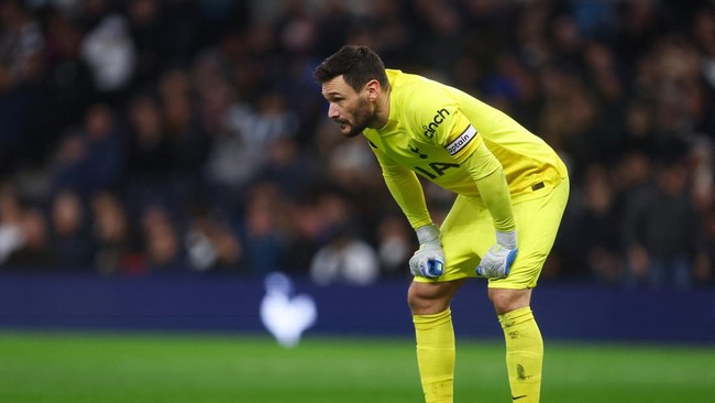 Hugo Lloris Pensiun dari Timnas Prancis Kiper Hugo Lloris mengumumkan pensiun dari timnas Prancis setelah 14 taun berseragam Les Bleus, Selasa (10/1) dini hari WIB.