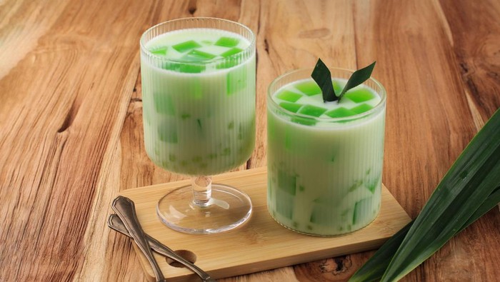 Buko Pandan Filipino Dessert Made from Yung Coconut, pearl, Creamer, and Jelly