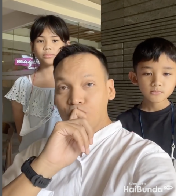 Ben Joshua dan anak-anaknya