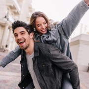 Ternyata Ini 3 Zodiak yang Bakal Jadi Pasangan Terbaik untuk Aquarius, Kamu Salah Satunya?