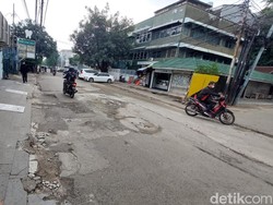 Dinas SDA Ungkap Penyebab Truk Terperosok Sumur Resapan di Batu Ceper Jakpus