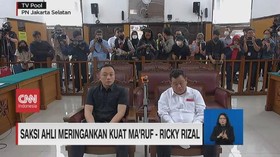 VIDEO: Saksi Ahli Meringankan Kuat Ma'ruf-Ricky Rizal