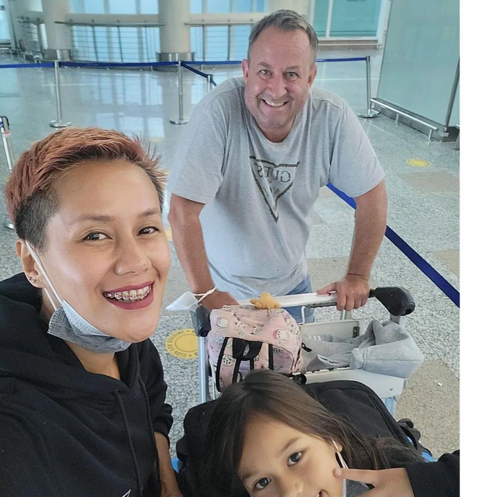 <p>Bagaimana tidak, wanita kelahiran 37 tahun silam ini memangkas rambutnya hingga sangat pendek. Meski begitu, penampilan Lia terlihat semakin fresh. (Foto: Instagram @liawaode)</p>