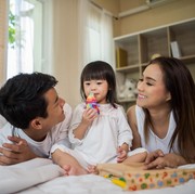 7 Kebiasaan Unik Anak yang Sering Dianggap Aneh, Ternyata Ada Maknanya! Ini Kata Ahli