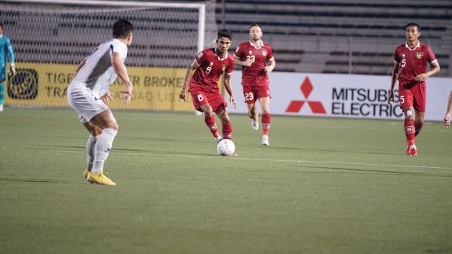 Pelatih timnas Filipina Michael Weiss membuat klaim yang aneh terhadap Timnas Indonesia jelang duel Kualifikasi Piala Dunia 2026 di Stadion Rizal Memorial.