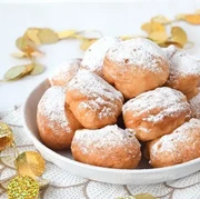 Kocak! WNI Ceritakan Pengalaman Harus Antre Panjang Demi Dapatkan Kue Khas Belanda, Ternyata Mirip Odading!