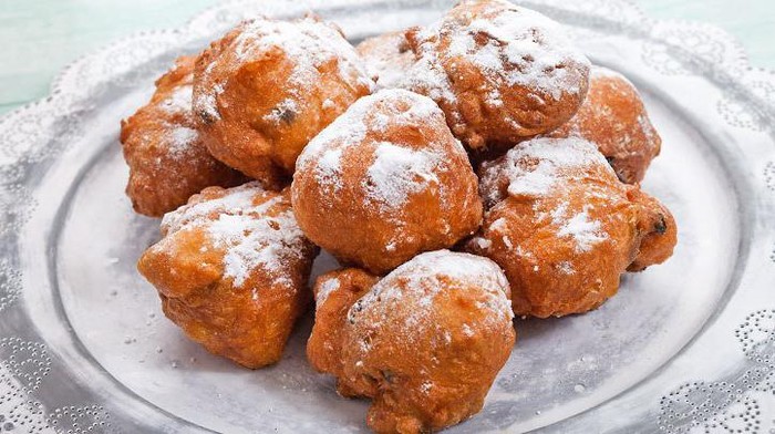 Sejarah Oliebollen, Kue Belanda yang Viral Gegara Mirip Odading