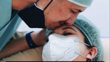 img-title 8 Momen Perjuangan Tasya Kamila Melahirkan, Sang Bayi Kini Dirawat di NICU