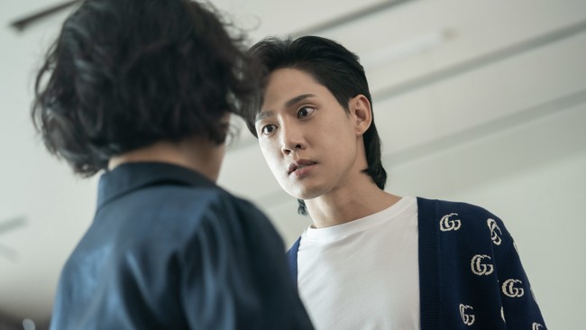 Salah satu tokoh antagonis di drama The Glory, Jeon Jae-joon mengalami glaukoma. Apa itu glaukoma? 