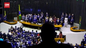 VIDEO: Hening Cipta buat Pele dan Paus saat Pelantikan Presiden Brasil