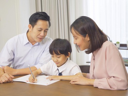 4 Tips Memilih Sekolah Anak Berdasarkan Kondisi Keuangan Keluarga