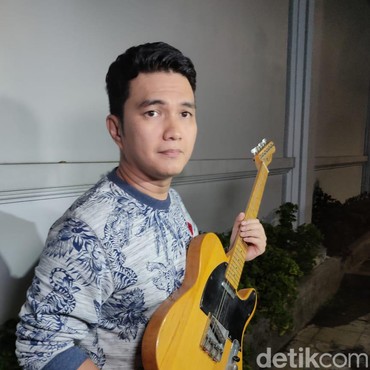 Ciptakan Lagu soal Video Syur Rebecca Klopper, Aldi Taher Tuai Pujian