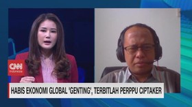 VIDEO: Pengamat: Saat ini, Tidak Ada Kegentingan Ekonomi yang Terjadi