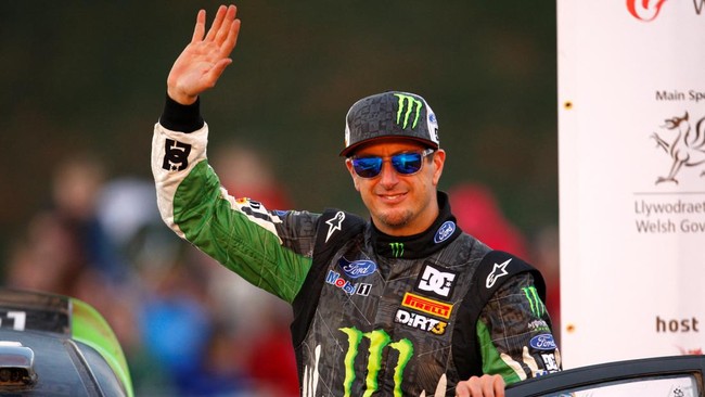 Ken Block meninggal dunia usai tertimpa kendaraan salju di lintasan salju.