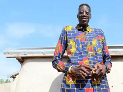 Kisah Pria Asal Ghana yang Dijuluki Pria Tertinggi di Dunia