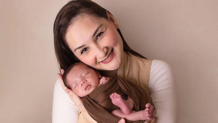 Kisah Ipar Mona Ratuliu Tak Sempat Bertemu Anak hingga Akhir Hayat