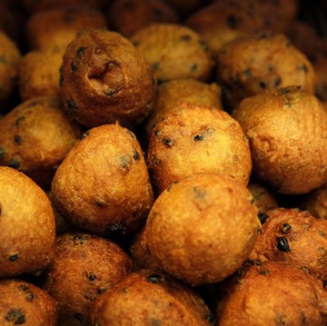 img-title Cara Gampang Bikin Resep Oliebollen, Donat Khas Belanda yang Selalu Ada di Momen Tahun Baru