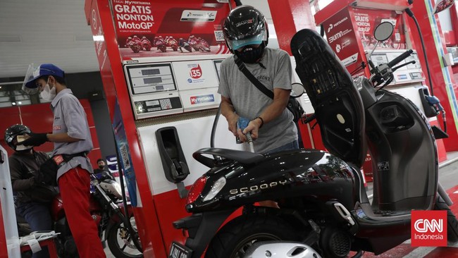 Daftar harga BBM terbaru Pertamina, BP, hingga Shell hingga Vivo per 12 Juni 2023.