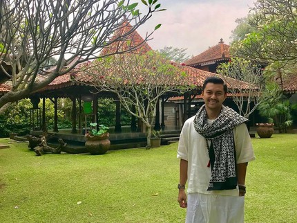 7 Potret Rumah Anjasmara dan Dian Nitami, Tradisional Modern Banyak Koleksi Tanaman