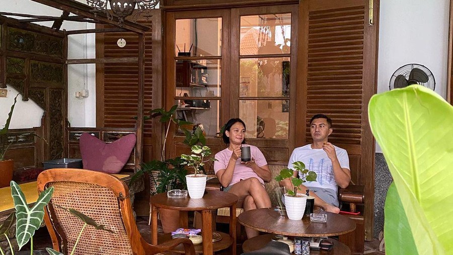 Rumah Anjasmara dan Dian Nitami Rumah Anjasmara dan Dian Nitami
