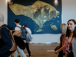 Ketar-ketir Industri Hotel dan Restoran Bali gegara Pungutan Turis Asing Mau Naik
