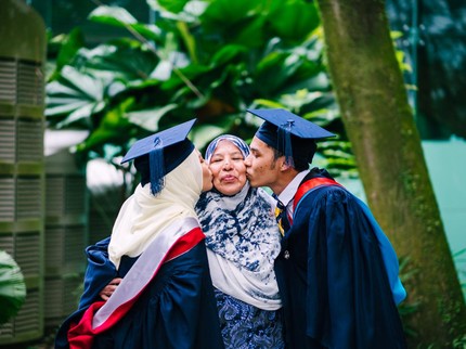 40 Ucapan Selamat Wisuda untuk Anak, Menyentuh Hati & Penuh Doa