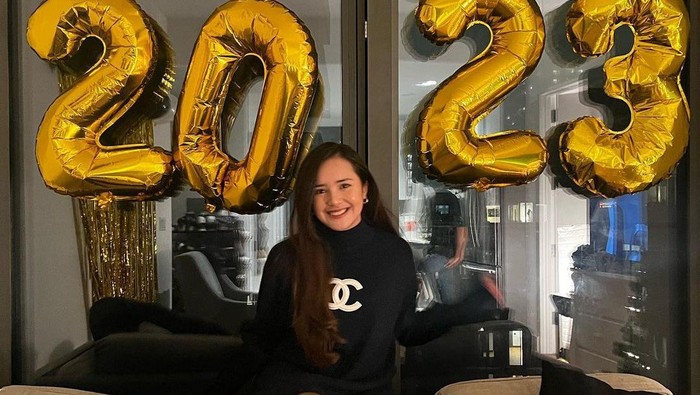 Semangat Sambut 2023, Lihat Kembali Gaya Pesta Malam Tahun Baru Artis Indonesia