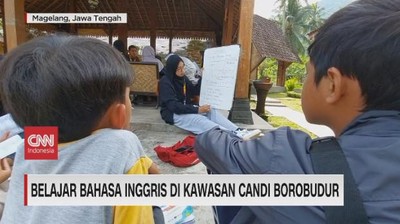 img-title VIDEO: Belajar Bahasa Inggris di Kawasan Candi Borobudur