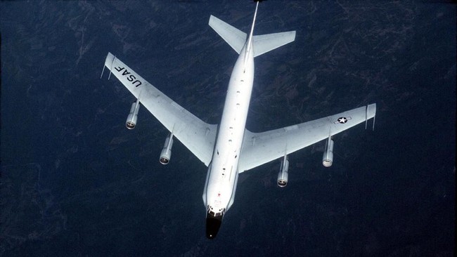Jet tempur China dilaporkan mendekati pesawat Amerika Serikat (AS) dengan jarak hanya sekitar 6 meter di Laut China Selatan (LCS) pada akhir Desember lalu.