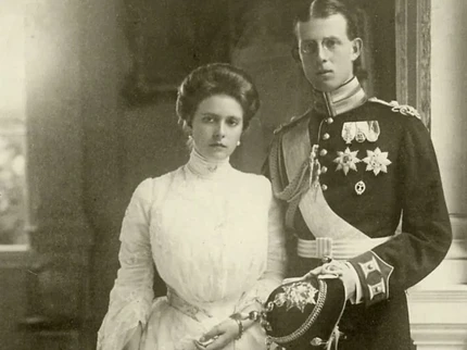 Fakta Kelam Ibu Mertua Ratu Elizabeth II: Tuli, Gangguan Mental, hingga Diasingkan