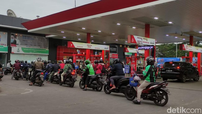 BPH Migas menjelaskan isu yang ramai berkembang soal aturan pengisian BBM bersubsidi tak bisa lagi berpindah-pindah SPBU.