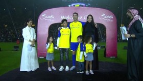 VIDEO: Momen Cristiano Ronaldo Diperkenalkan Al Nassr ke Publik