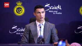 VIDEO: Kata-kata Pertama Ronaldo Saat Diperkenalkan Al Nassr
