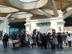 GM 2 Bandara di Jogja soal Abu Vulkanik Merapi: Angin ke Barat Kita Aman